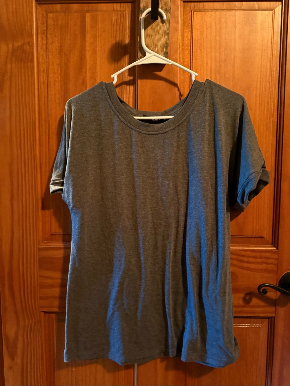 Women's Short Sleeve Crewneck Tee in Charcoal Gray